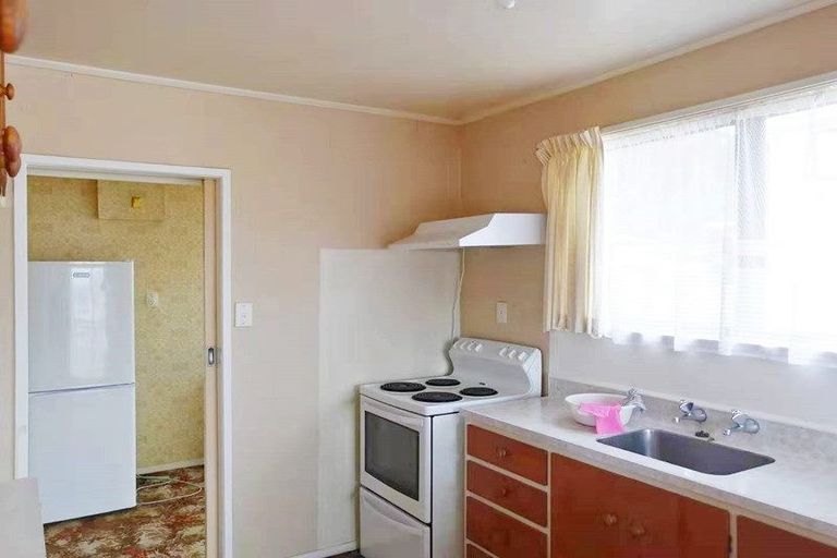 Photo of property in 39 Pemberton Avenue, Bayview, Auckland, 0629