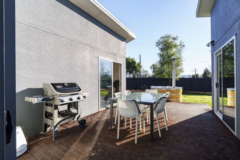 Photo of property in 3 Goodwin Street, Waihola, Milton, 9073