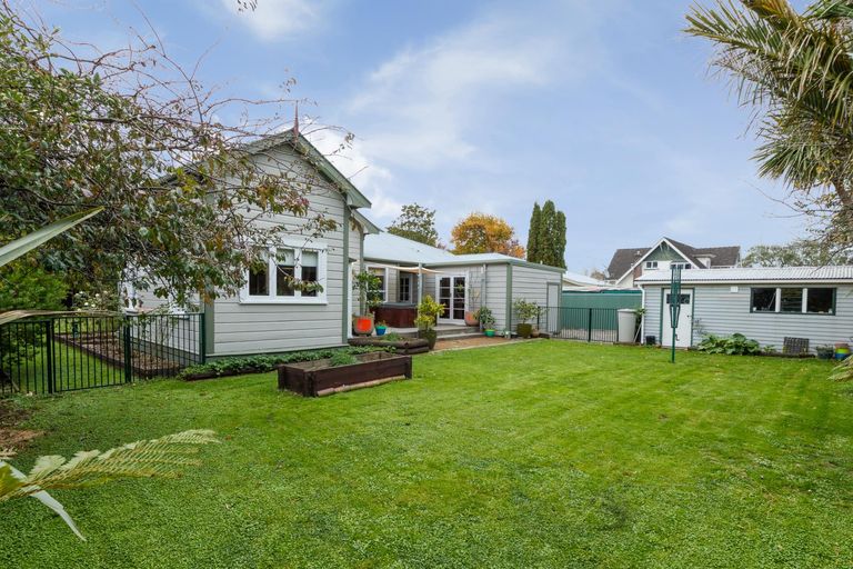 Photo of property in 301 College Street, West End, Palmerston North, 4410