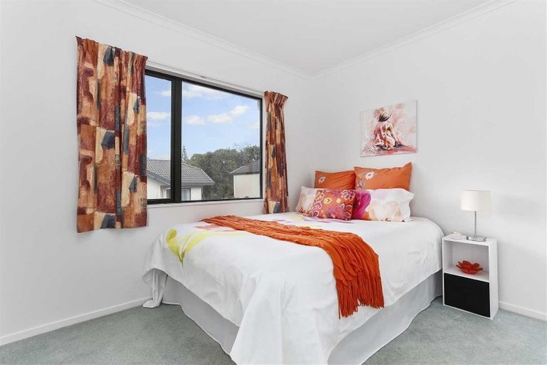 Photo of property in 2/13 Arawa Street, New Lynn, Auckland, 0600