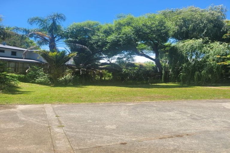 Photo of property in 14 Kirby Street, Glendene, Auckland, 0602