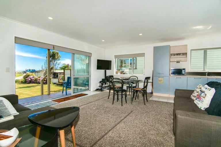 Photo of property in 27 Beach Street, Hokitika, 7810