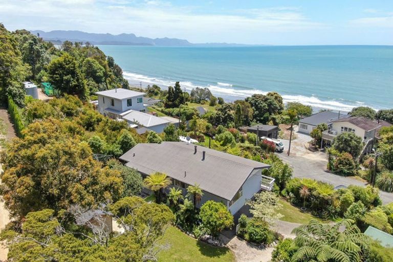 Photo of property in 15 Bay View Terrace, Patons Rock, Takaka, 7182