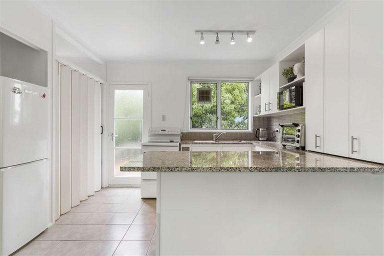 Photo of property in 2/14 Pegler Drive, Howick, Auckland, 2014