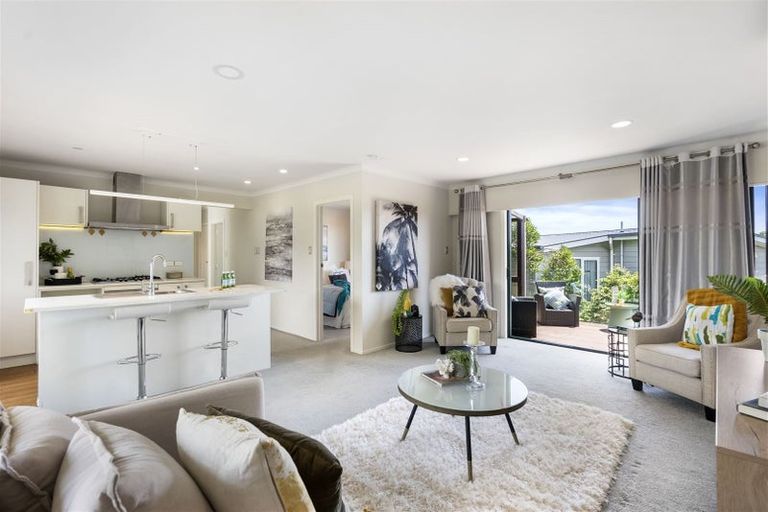 Photo of property in 1/18 Charles Dickens Drive, Mellons Bay, Auckland, 2014