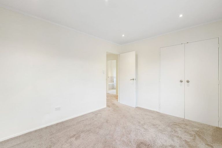 Photo of property in 2/10 Mangarata Avenue, Papatoetoe, Auckland, 2025