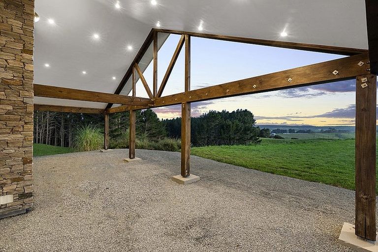 Photo of property in 132b Dormer Road, Waitoki, Helensville, 0875