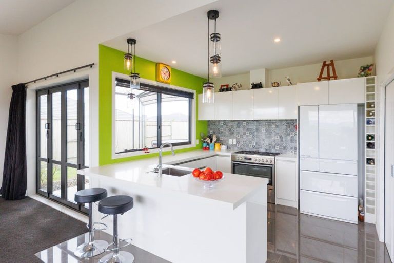 Photo of property in 10 Morocco Terrace, Kelvin Grove, Palmerston North, 4414