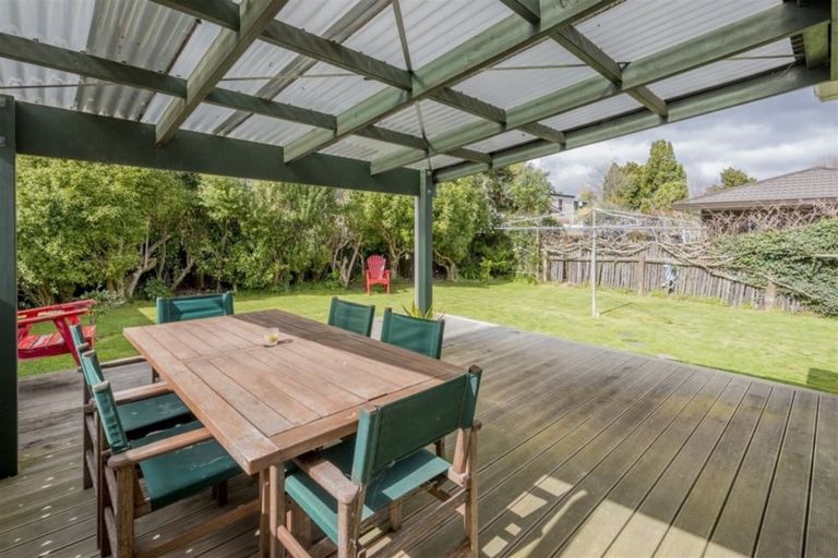 Photo of property in 10 Dee Street, Levin, 5510