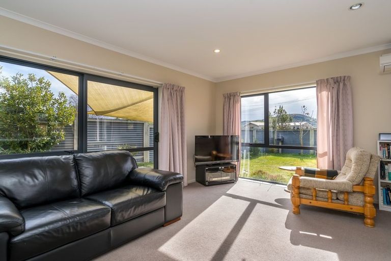 Photo of property in 52a Stewart Street, Waikouaiti, 9510