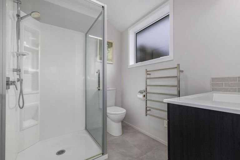 Photo of property in 27 Waipunahau Road, Waikanae, 5036