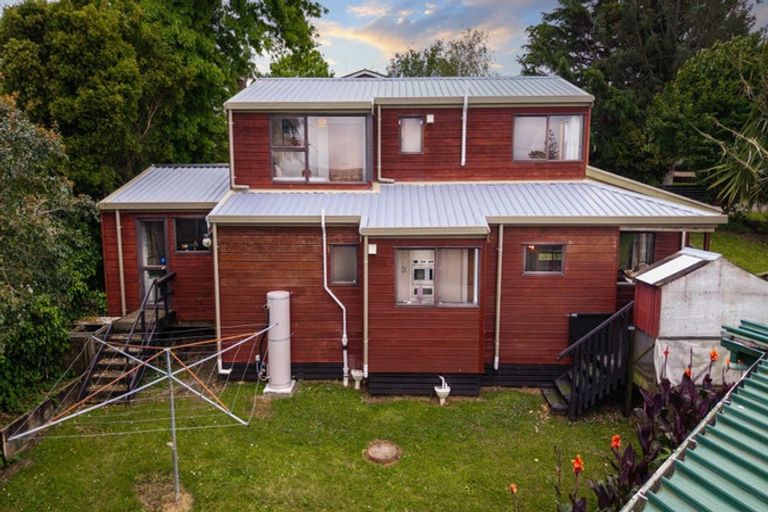 Photo of property in 1/86 Waimumu Road, Massey, Auckland, 0614