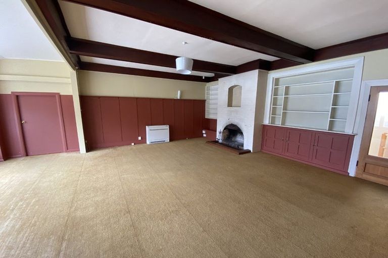 Photo of property in 21 Marine Parade, Macandrew Bay, Dunedin, 9014