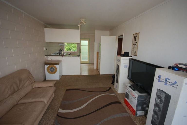 Photo of property in 8/19a Verbena Road, Birkdale, Auckland, 0626