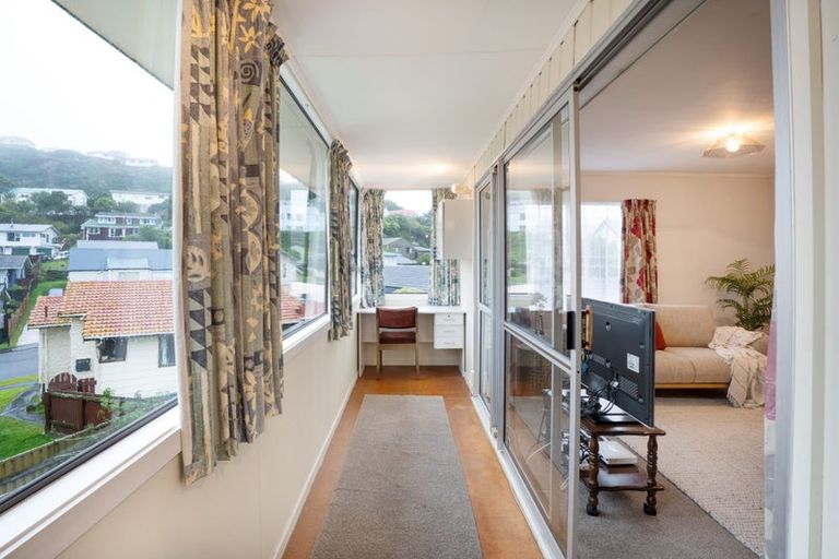 Photo of property in 4 Tralee Place, Johnsonville, Wellington, 6037