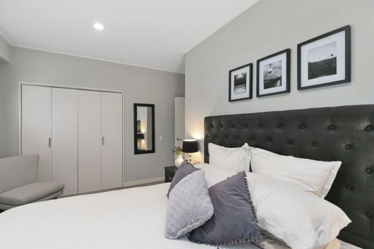 Photo of property in Dixonlane Apartments, 9/7 Feltex Lane, Te Aro, Wellington, 6011