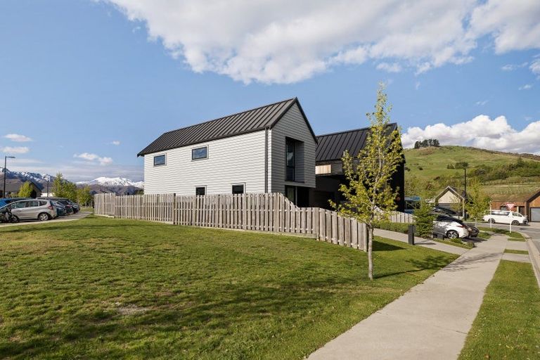 Photo of property in 4 Lauder Street, Lake Hayes, Queenstown, 9304