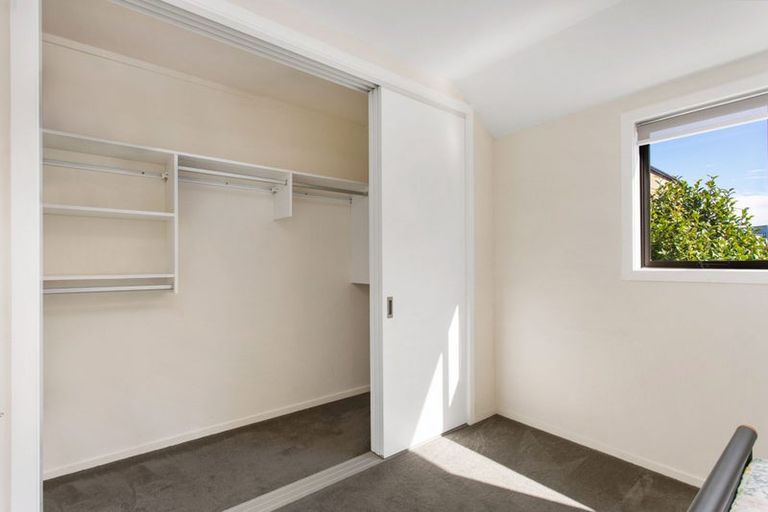 Photo of property in 2/4 Nova Place, Christchurch Central, Christchurch, 8011