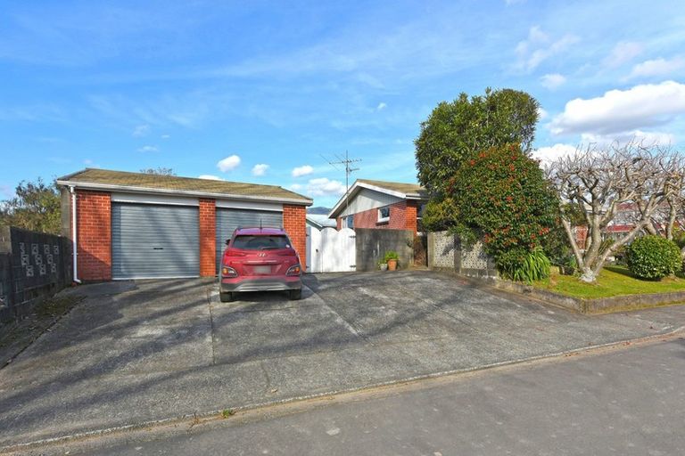 Photo of property in 135 Clouston Park Road, Clouston Park, Upper Hutt, 5018