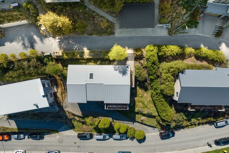 Photo of property in 59 Dart Place, Fernhill, Queenstown, 9300