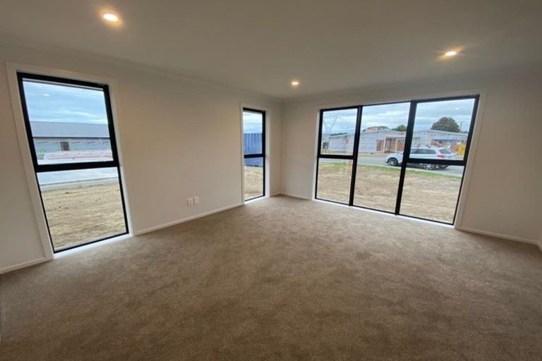 Photo of property in 6 Kaiwaru Place, Waikanae, 5036