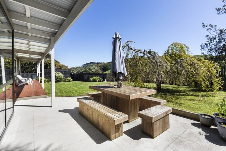 Photo of property in 30 Takarau Gorge Road, Ohariu, Wellington, 6037