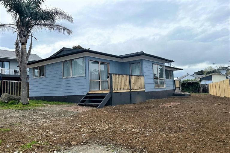Photo of property in 4 Montego Place, Weymouth, Auckland, 2103