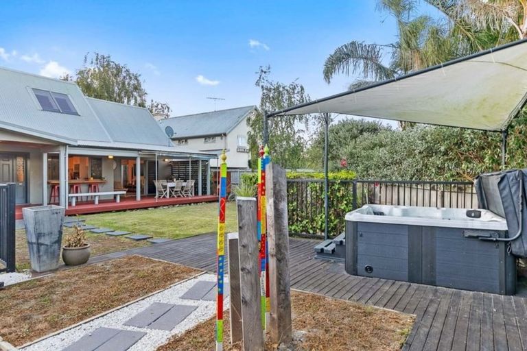 Photo of property in 2/25 The Avenue, Albany, Auckland, 0632