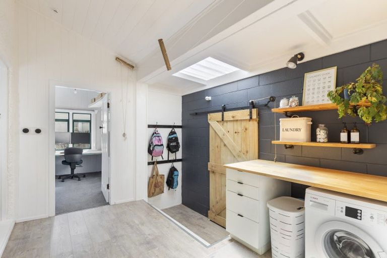 Photo of property in 1/23 Watson Street, Strandon, New Plymouth, 4312