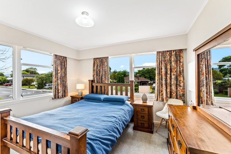 Photo of property in 1 Ruapae Grove, Trentham, Upper Hutt, 5018