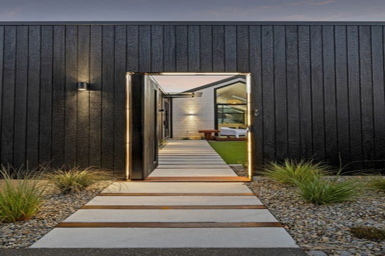 Photo of property in 19 Albany Street, St Albans, Christchurch, 8014