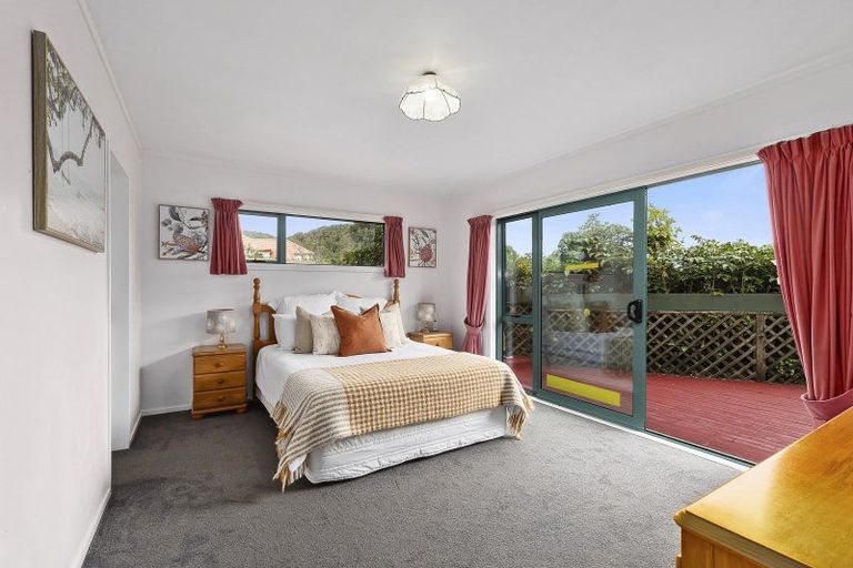Photo of property in 38 Landsdowne Terrace, Karori, Wellington, 6012