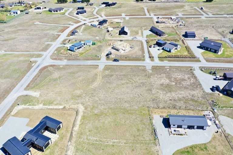 Photo of property in 2 Avlis Place, Twizel, 7901