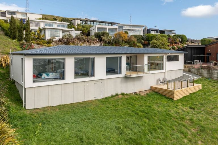 Photo of property in 5 Stoneyridge Close, Mount Pleasant, Christchurch, 8081