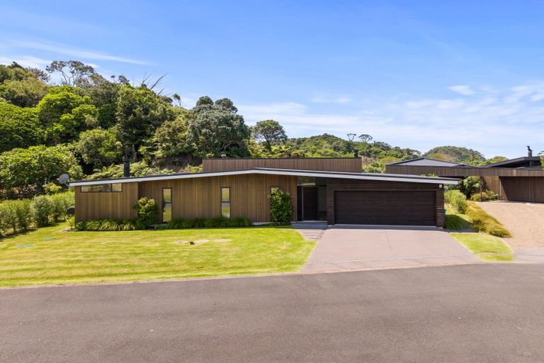 Photo of property in 15 Edgewater Place, Matapouri, Whangarei, 0173