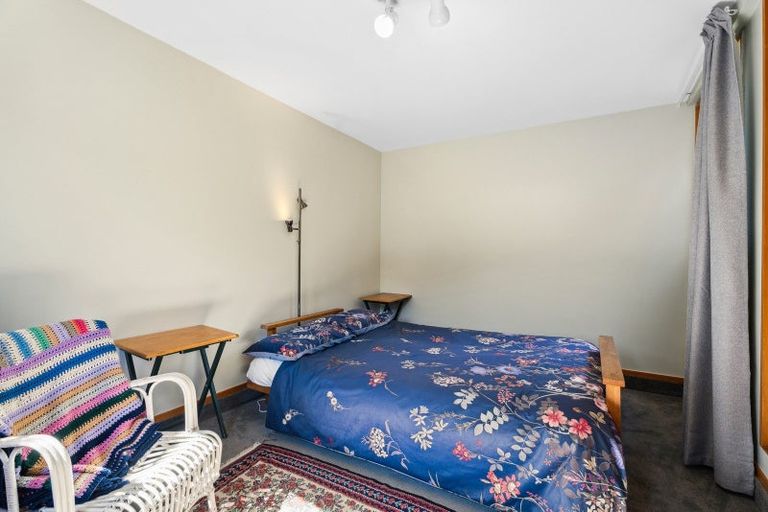 Photo of property in 7 Wynyard Crescent, Fernhill, Queenstown, 9300