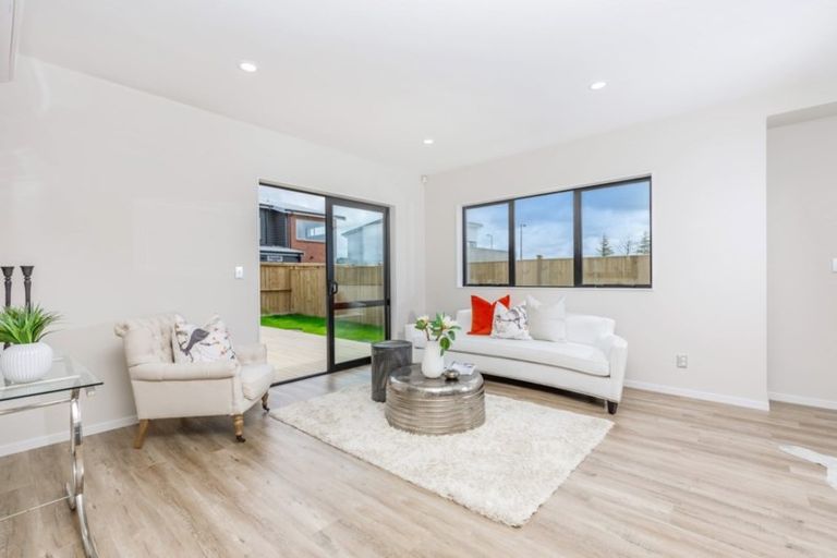 Photo of property in 11 Zadar Street, Kumeu, 0810