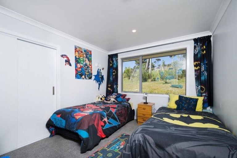 Photo of property in 24b Sunnyvale Road, Swanson, Auckland, 0614