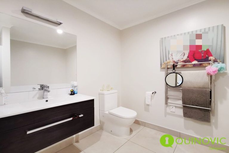 Photo of property in 52 Te Oneroa Way, Long Bay, Auckland, 0630