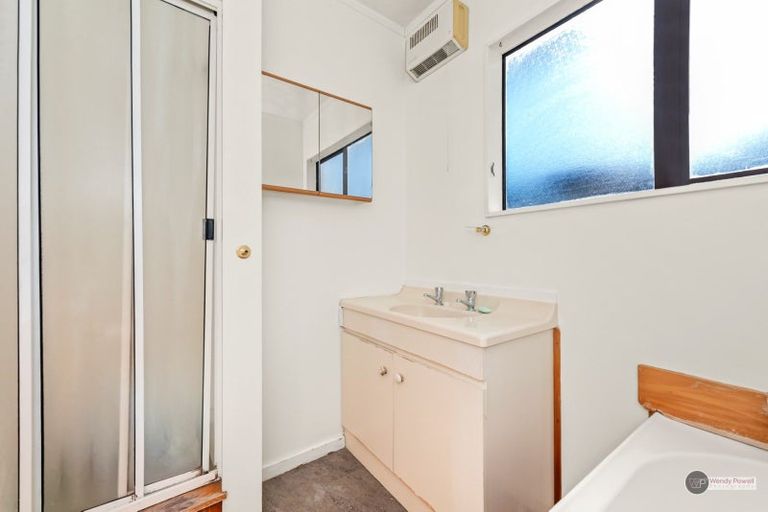 Photo of property in 10b Purser Grove, Fairfield, Lower Hutt, 5011