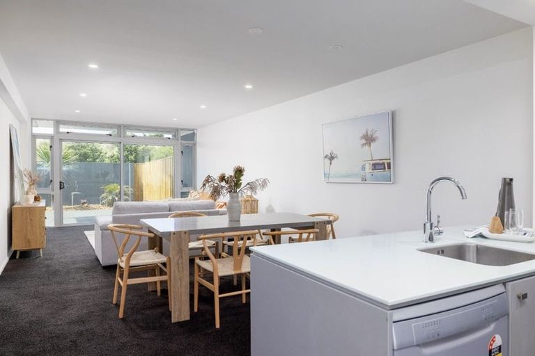 Photo of property in 1/272 Marine Parade, New Brighton, Christchurch, 8061