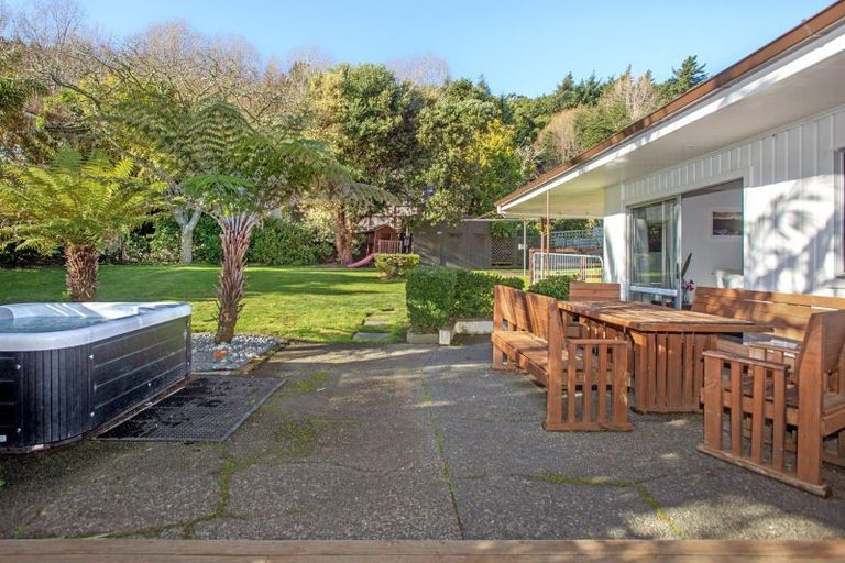 Photo of property in 53 Seddon Crescent, Whataupoko, Gisborne, 4010