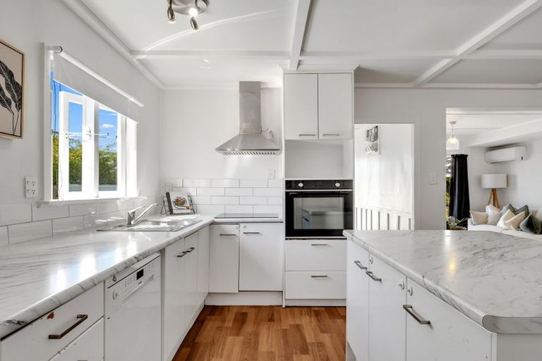 Photo of property in 5 Sunrise Avenue, Owhata, Rotorua, 3010