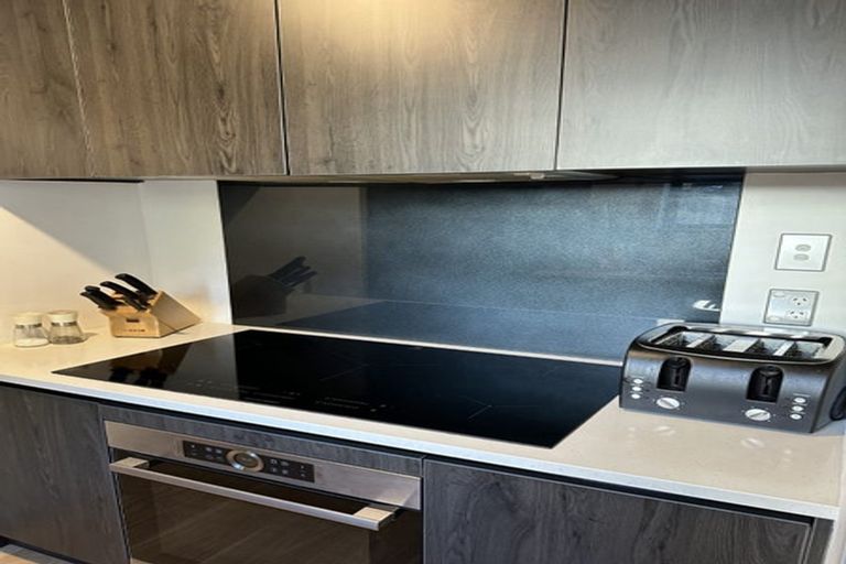 Photo of property in 19 Waru Lane, Te Atatu Peninsula, Auckland, 0610