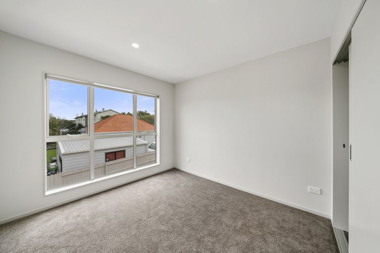 Photo of property in 57d Arimu Road, Papakura, 2110