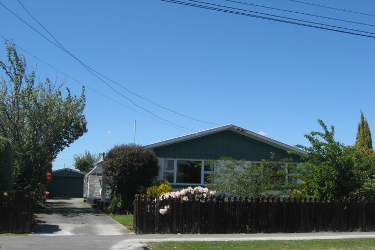 Photo of property in 114 Mooray Avenue, Bishopdale, Christchurch, 8053
