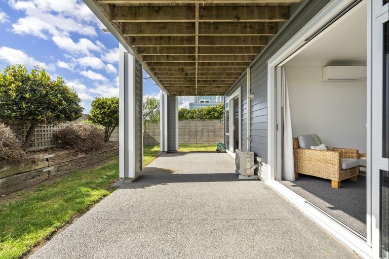 Photo of property in 606a Papamoa Beach Road, Papamoa Beach, Papamoa, 3118