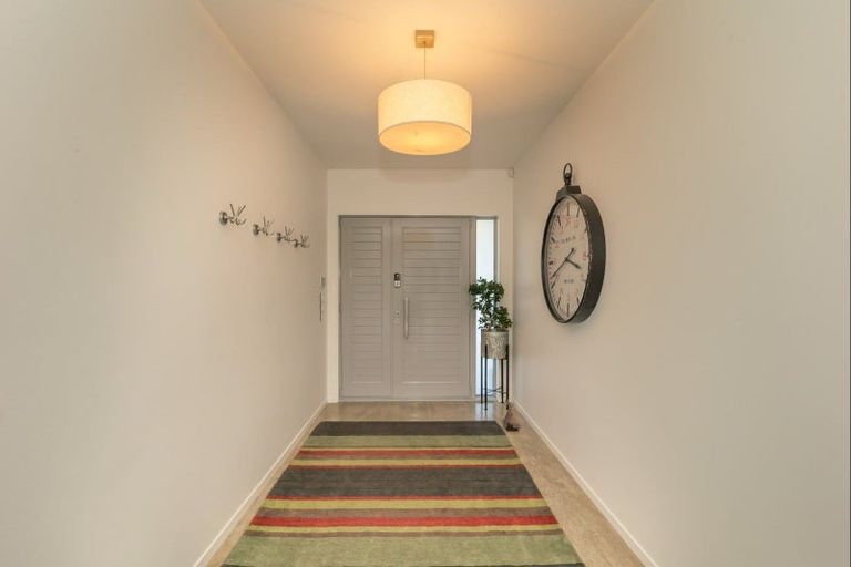 Photo of property in 342a Tararua Road, Levin, 5571