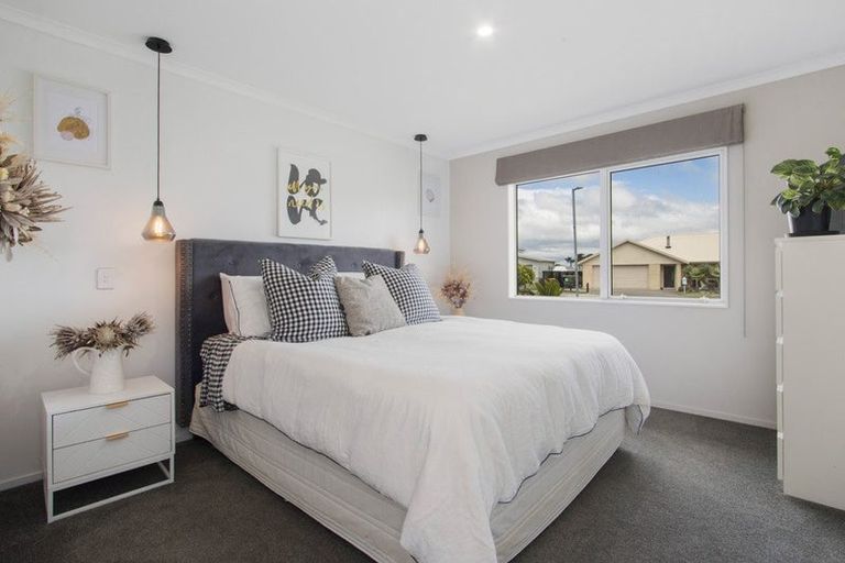 Photo of property in 7 Seafoam Place, Waihi Beach, 3611