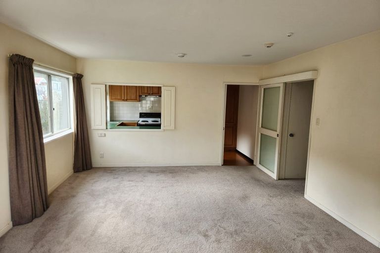 Photo of property in Mansfield Towers, 1 Grant Road, Thorndon, Wellington, 6011